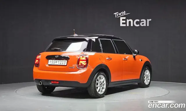 Mini Cooper 2020 1.5 автомат (гидро), миниатюра 2