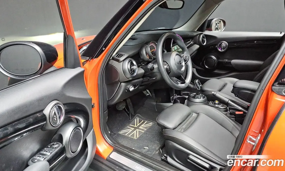 Mini Cooper 2020 1.5 автомат (гидро), фото 13