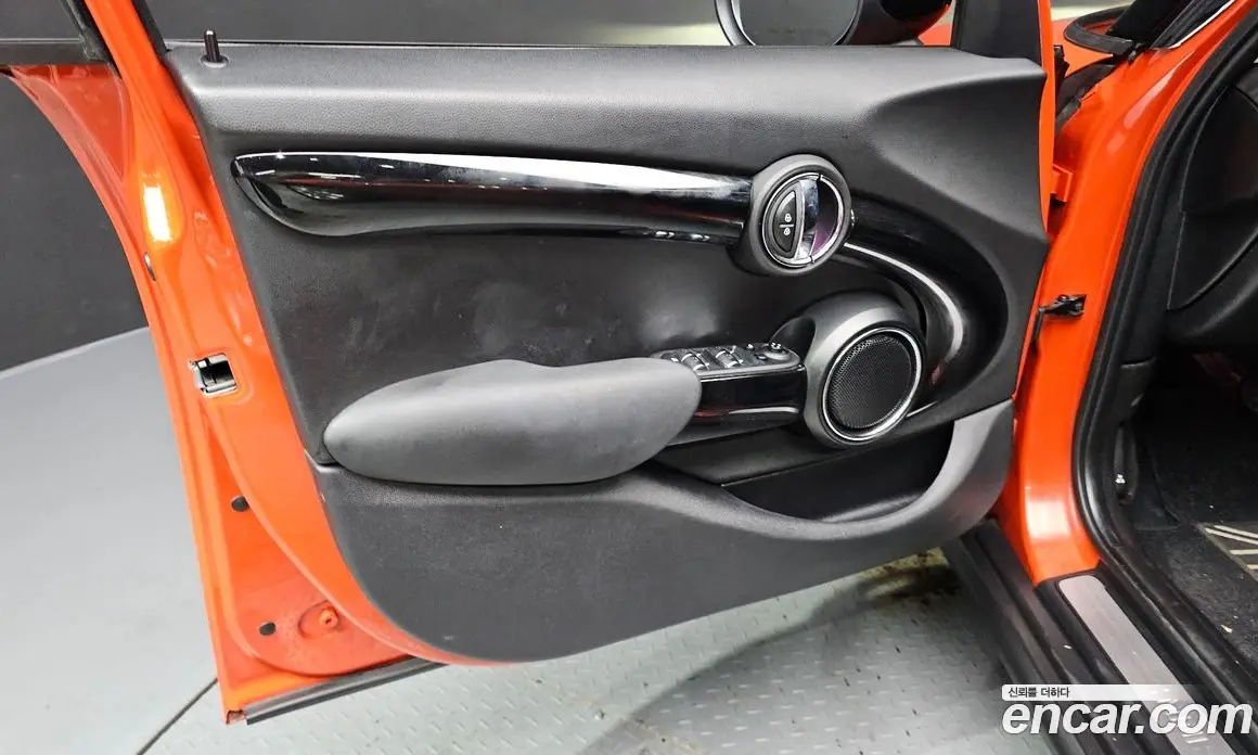Mini Cooper 2020 1.5 автомат (гидро), фото 14