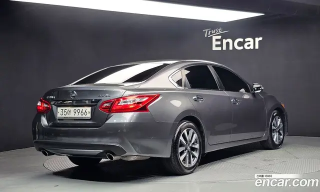 Nissan Altima 2016 2.5 автомат (гидро), миниатюра 2