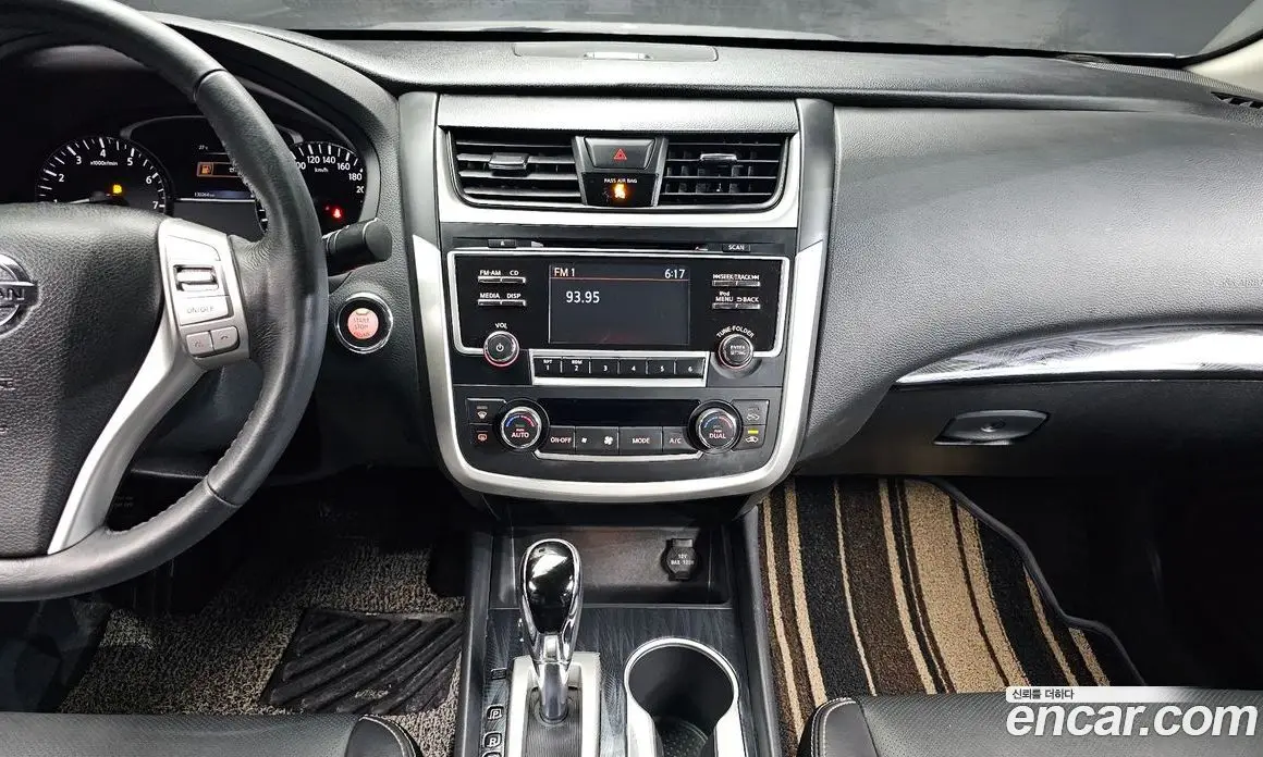 Nissan Altima 2016 2.5 автомат (гидро), фото 13