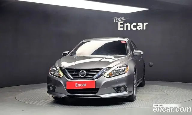Nissan Altima 2016 2.5 автомат (гидро), миниатюра 3