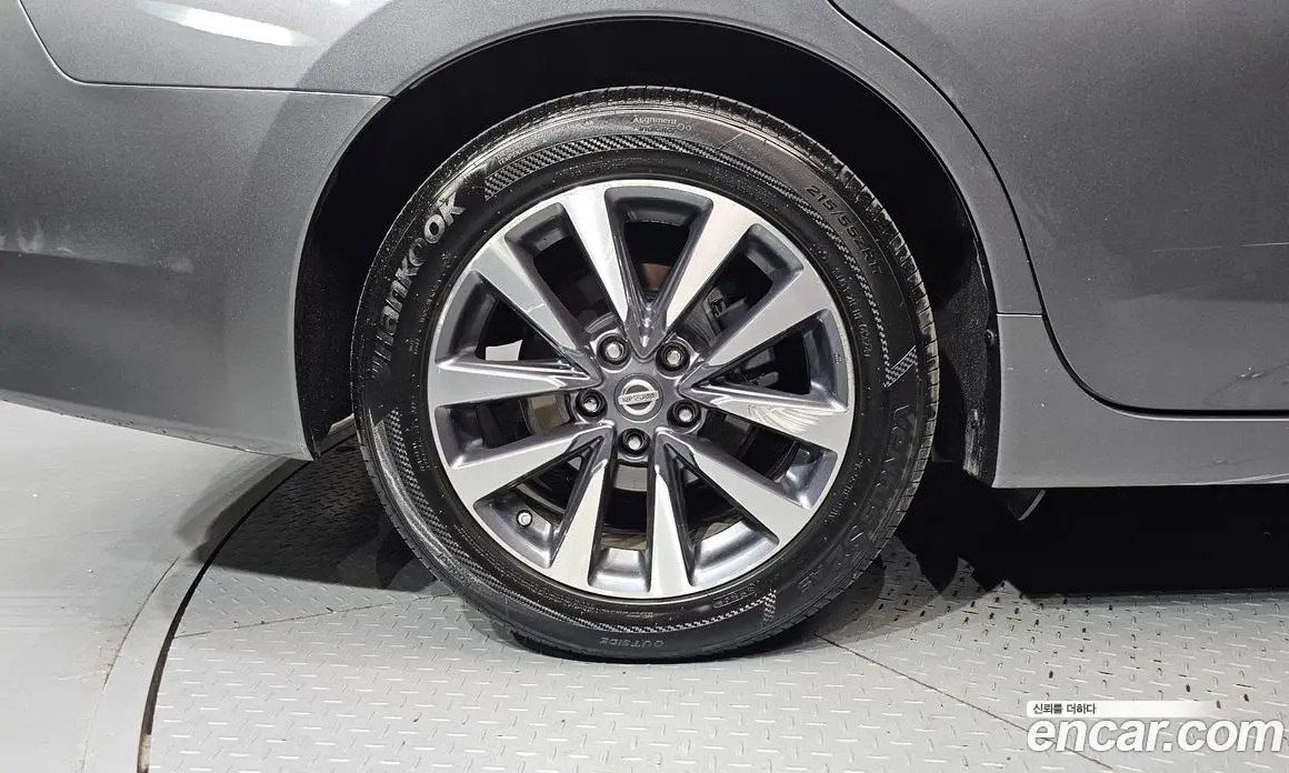 Nissan Altima 2016 2.5 автомат (гидро), фото 5