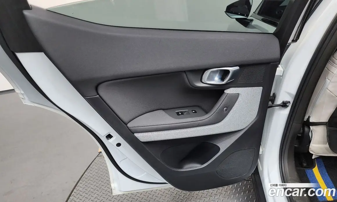 Polestar Polestar 2 2022 0.2 автомат (гидро), фото 15 Polestar Polestar 2 2022 0.2 автомат (гидро), фото 15