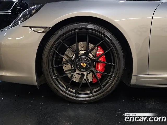 Porsche 911 2017 3.0 автомат (гидро), миниатюра 4