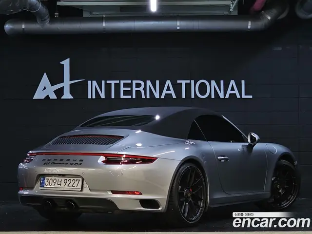 Porsche 911 2017 3.0 автомат (гидро), миниатюра 5