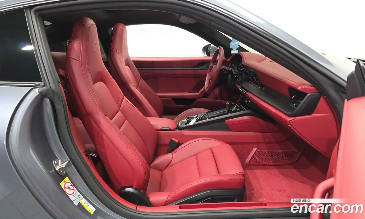 Porsche 911 2025 3.6 автомат (гидро), фото 17