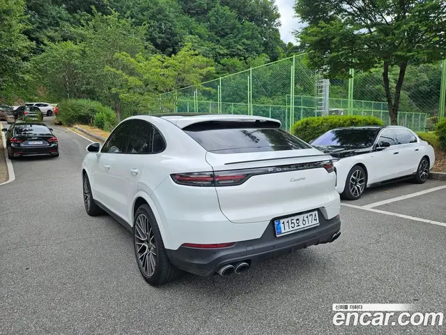 Porsche Cayenne 2023 3.0 автомат (гидро), миниатюра 4