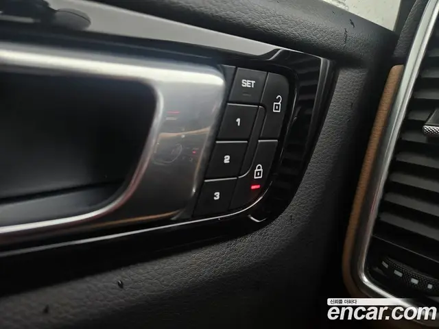 Porsche Cayenne 2023 3.0 автомат (гидро), миниатюра 8