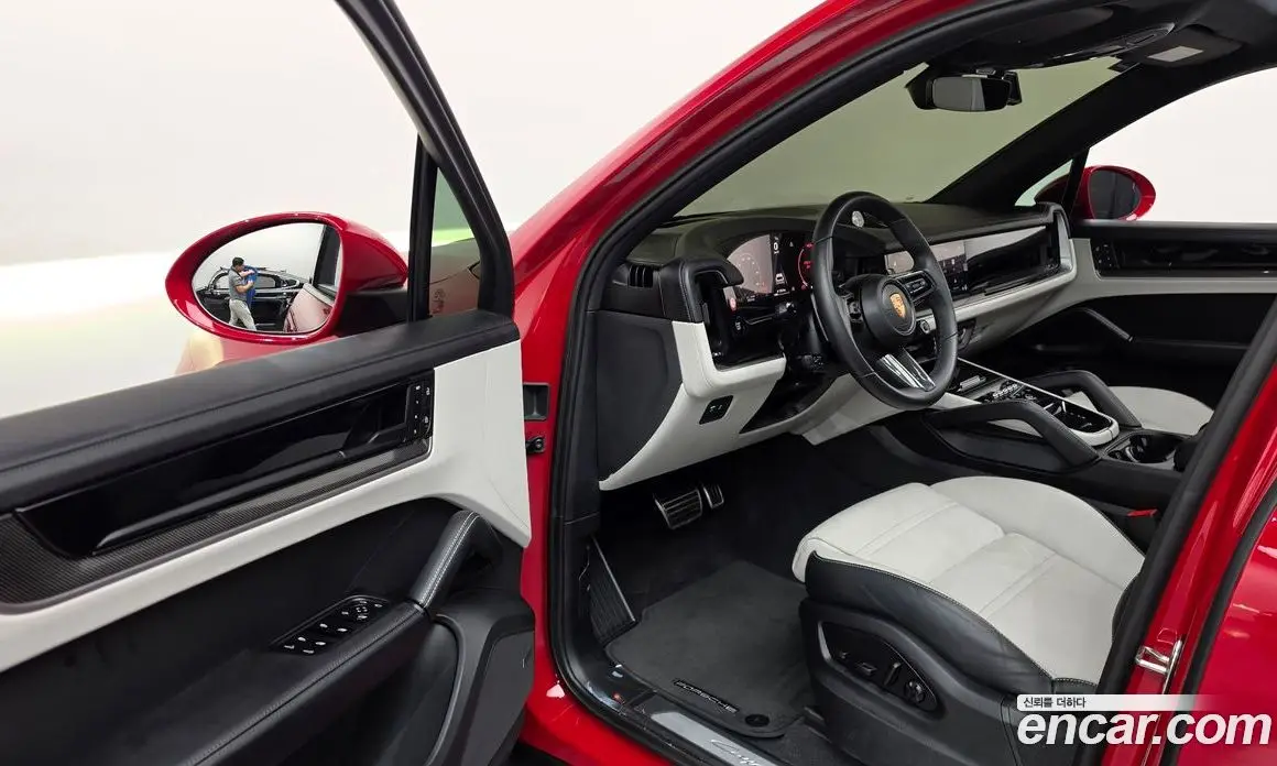 Porsche Cayenne 2024 3.0 автомат (гидро), фото 13