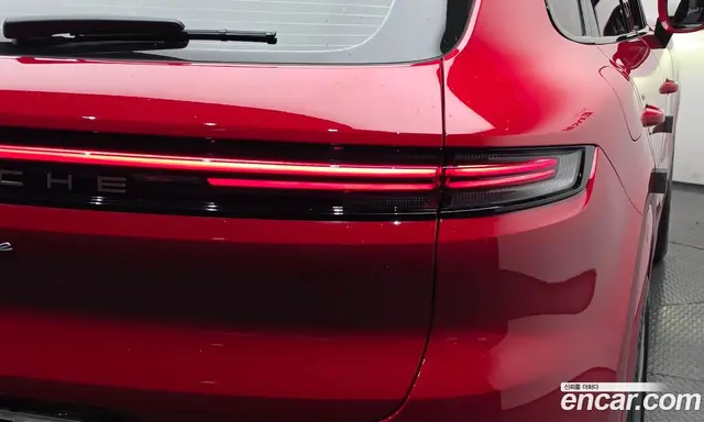 Porsche Cayenne 2024 3.0 автомат (гидро), миниатюра 9