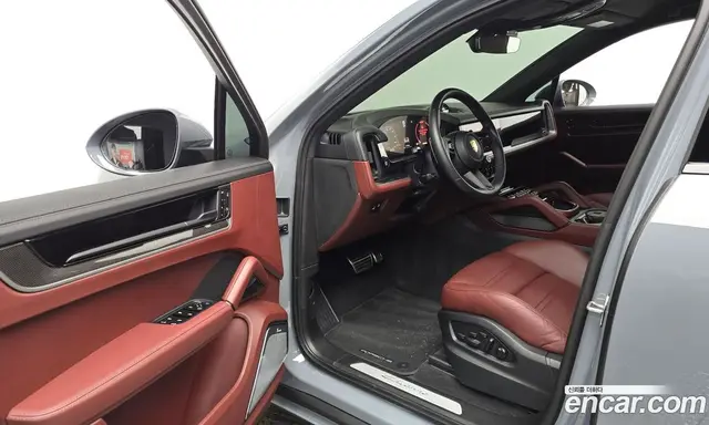 Porsche Cayenne 2024 3.0 автомат (гидро), миниатюра 12