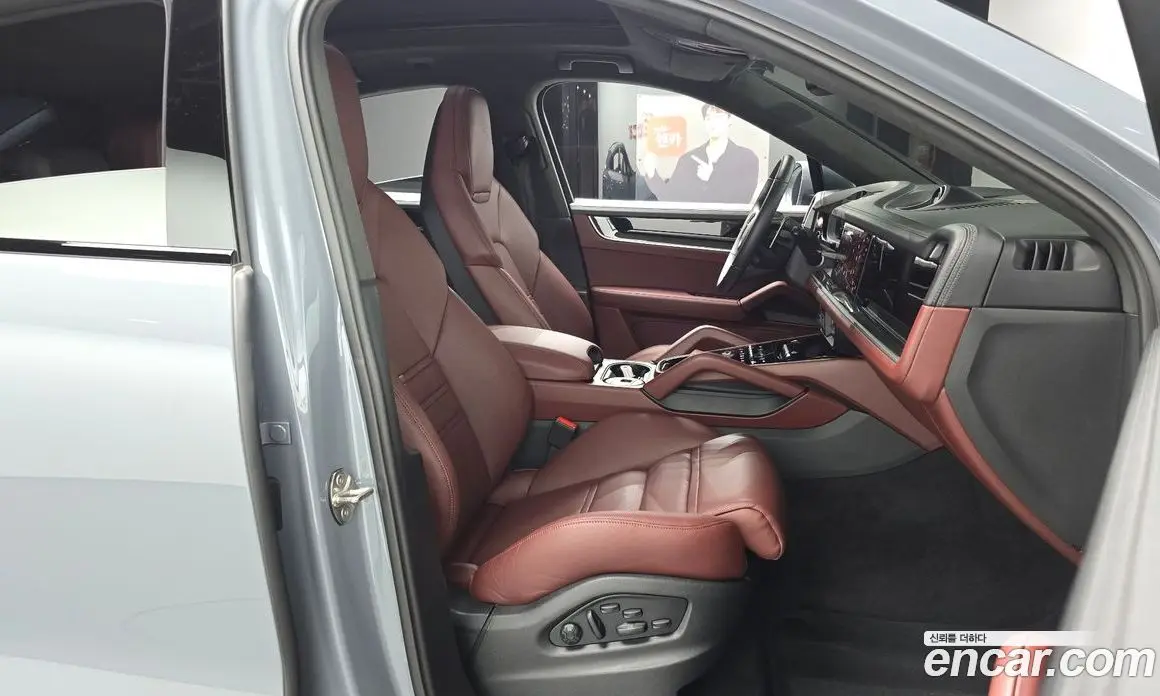 Porsche Cayenne 2024 3.0 автомат (гидро), фото 16