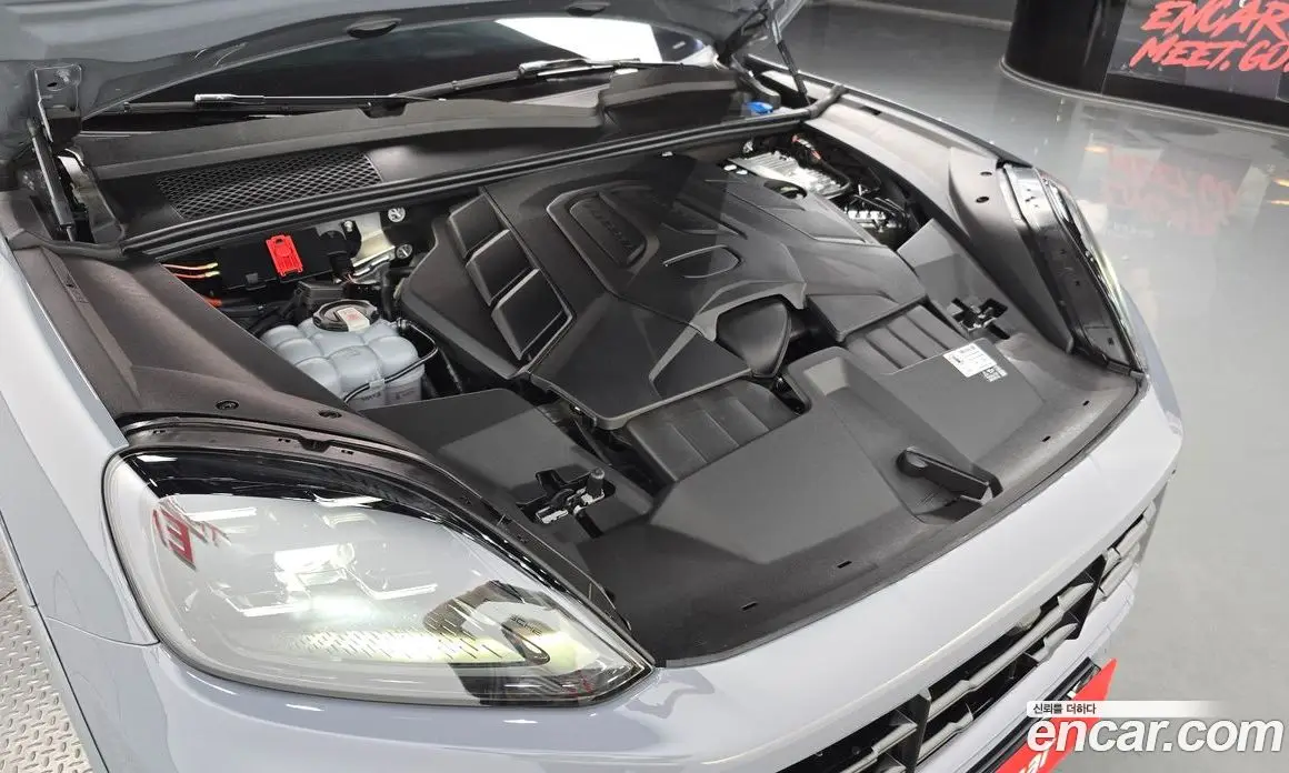 Porsche Cayenne 2024 3.0 автомат (гидро), фото 5