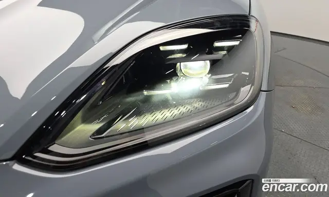 Porsche Cayenne 2024 3.0 автомат (гидро), миниатюра 7