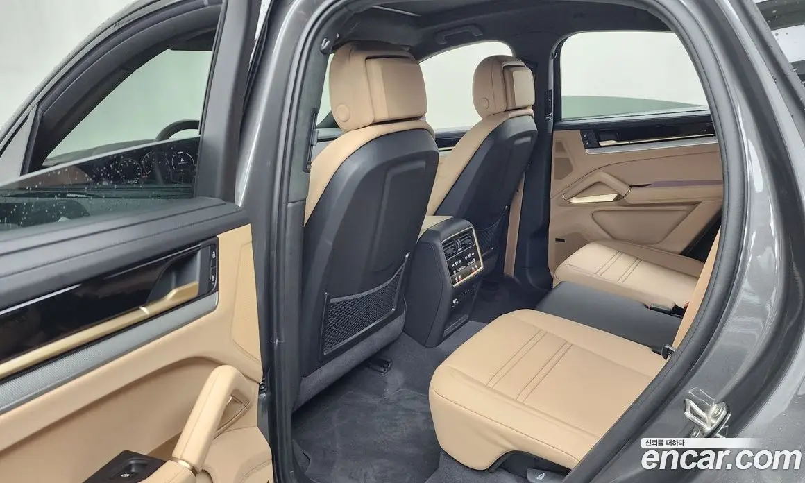 Porsche Cayenne 2025 3.0 автомат (гидро), фото 16