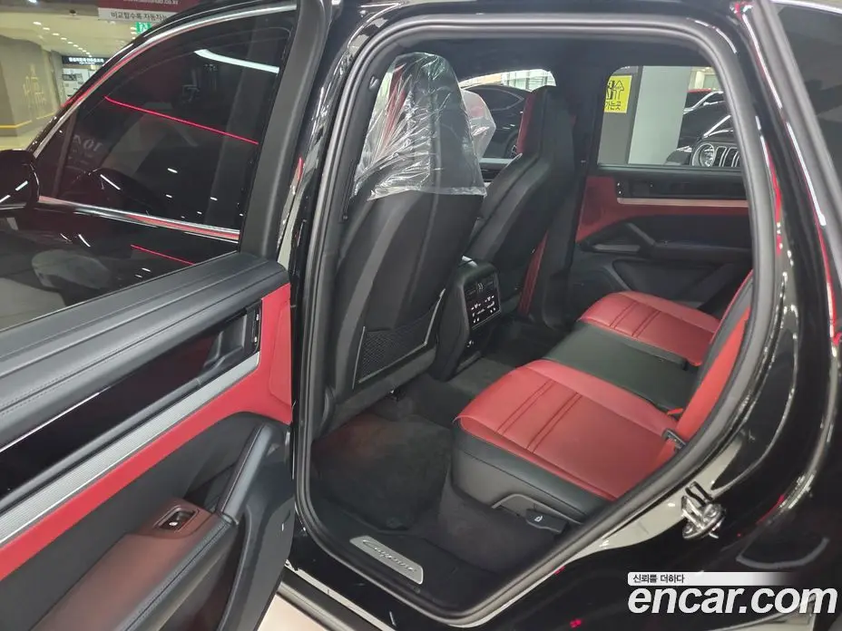 Porsche Cayenne 2025 3.0 автомат (гидро), фото 9