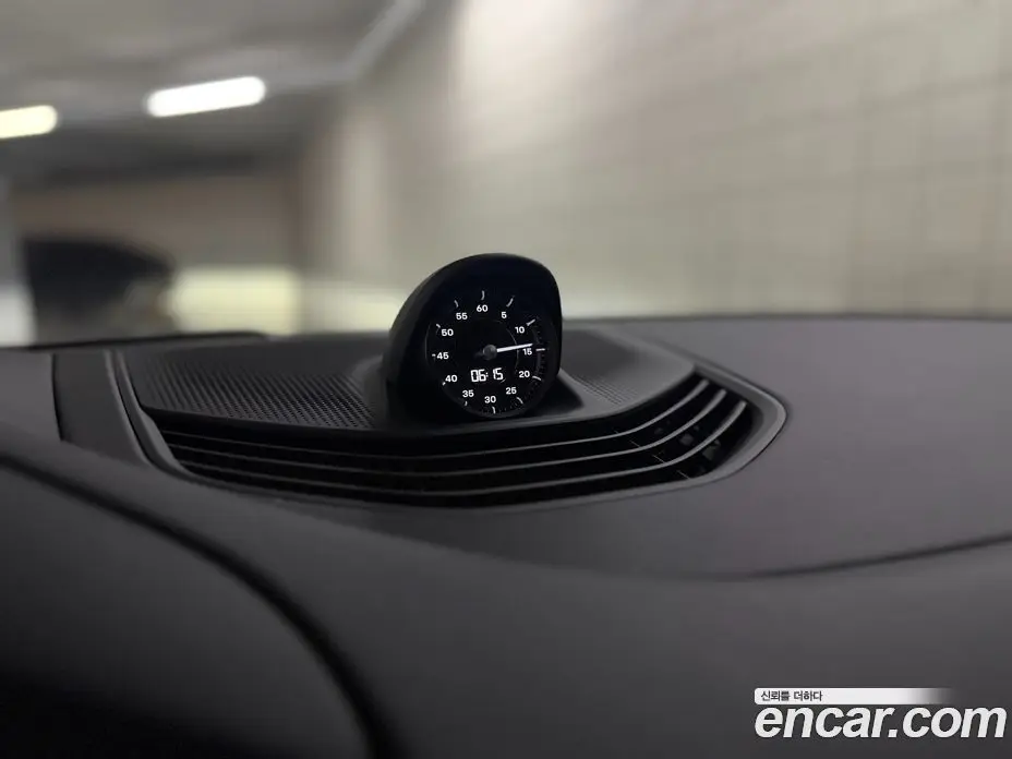 Porsche Taycan 2021 0.1 автомат (гидро), фото 14