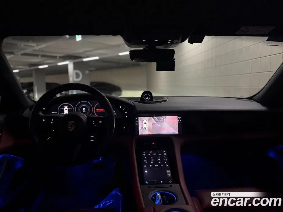 Porsche Taycan 2021 0.1 автомат (гидро), фото 8