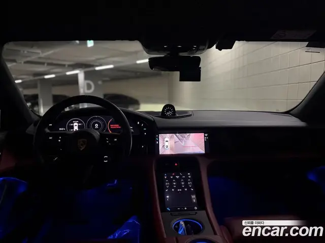 Porsche Taycan 2021 0.1 автомат (гидро), миниатюра 8