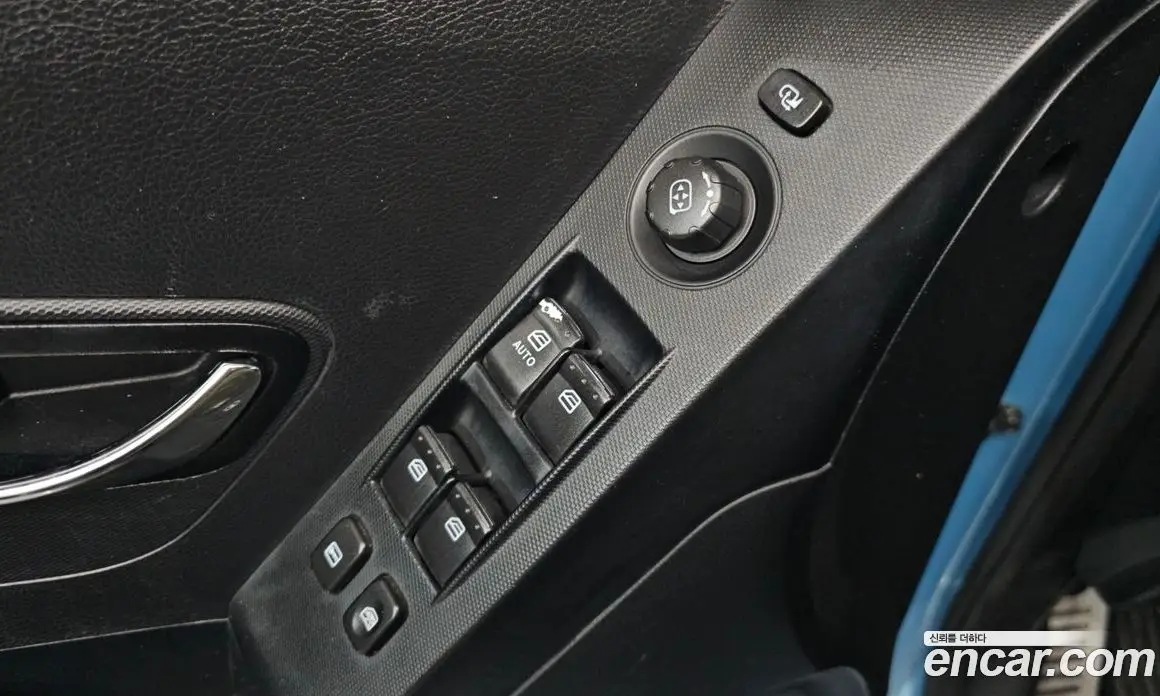 SsangYong Korando 2012 2.0 автомат (гидро), фото 22