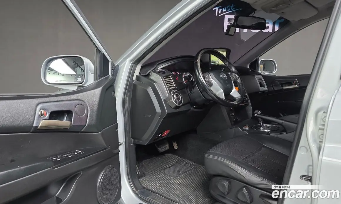 SsangYong Korando 2015 2.0 автомат (гидро), фото 11