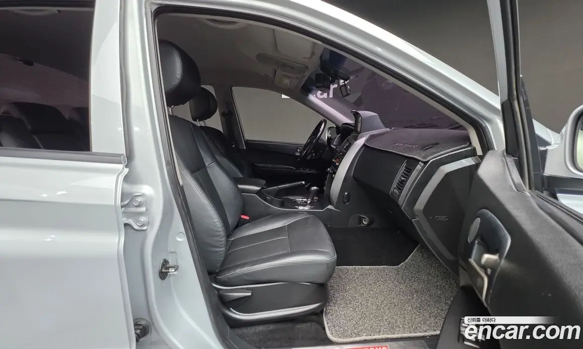 SsangYong Korando 2015 2.0 автомат (гидро), фото 10