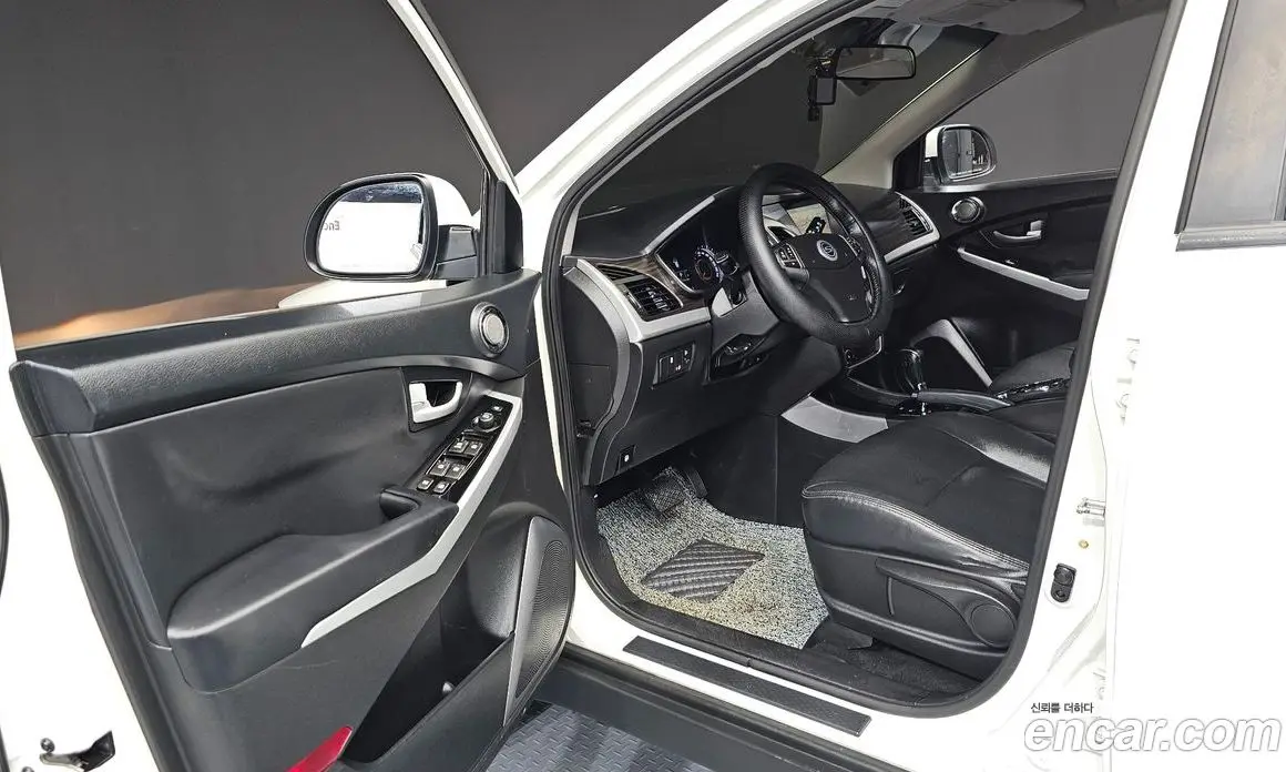 SsangYong Korando 2016 2.2 автомат (гидро), фото 13