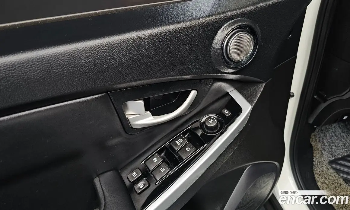 SsangYong Korando 2016 2.2 автомат (гидро), фото 24