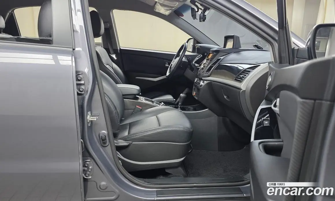 SsangYong Korando 2018 2.2 автомат (гидро), фото 16
