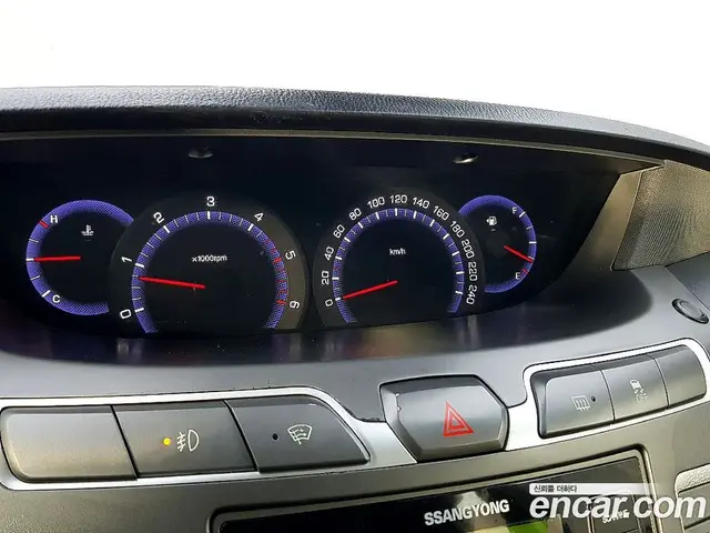 SsangYong Korando 2018 2.2 автомат (гидро), миниатюра 12