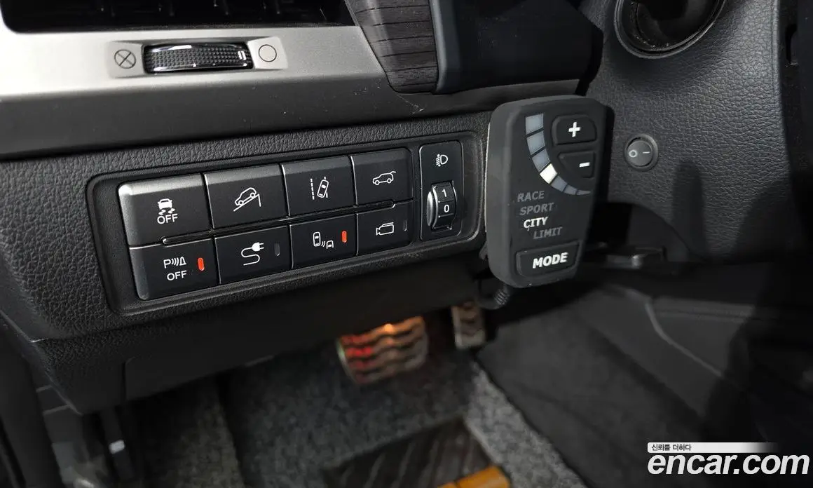 SsangYong Rexton 2018 2.2 автомат (гидро), фото 26