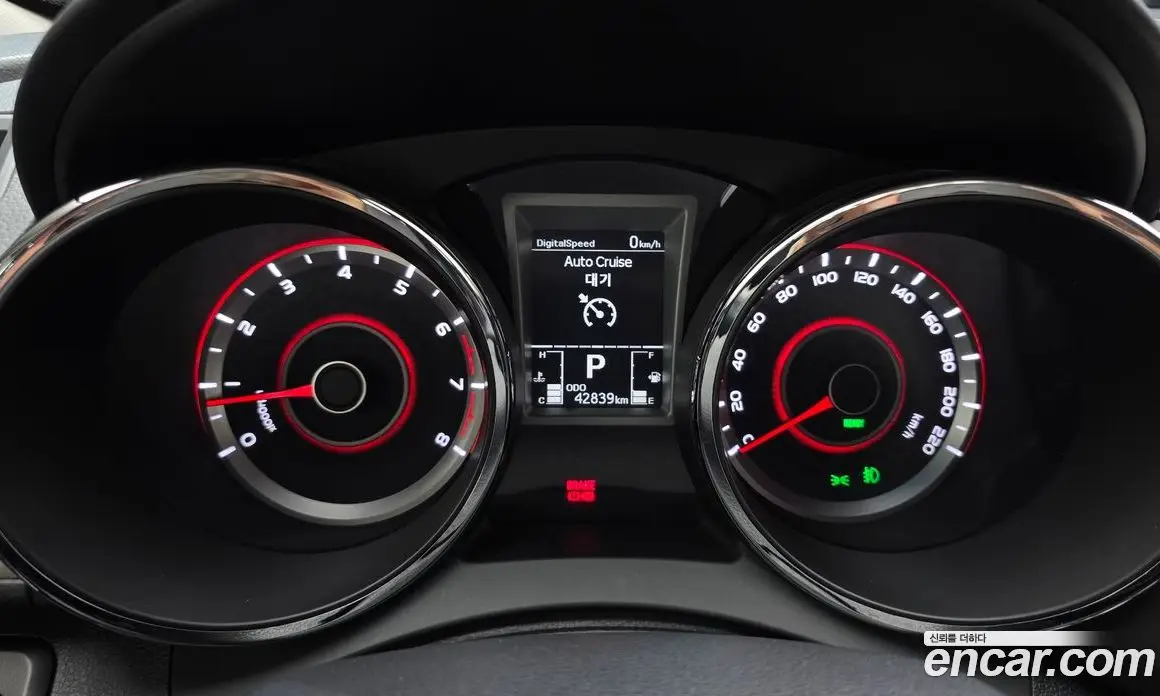 SsangYong TIBOLI 2015 1.6 автомат (гидро), фото 11