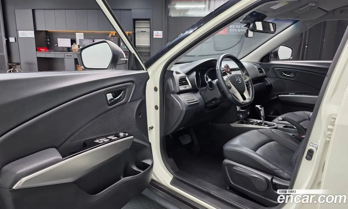 SsangYong TIBOLI 2015 1.6 автомат (гидро), фото 13