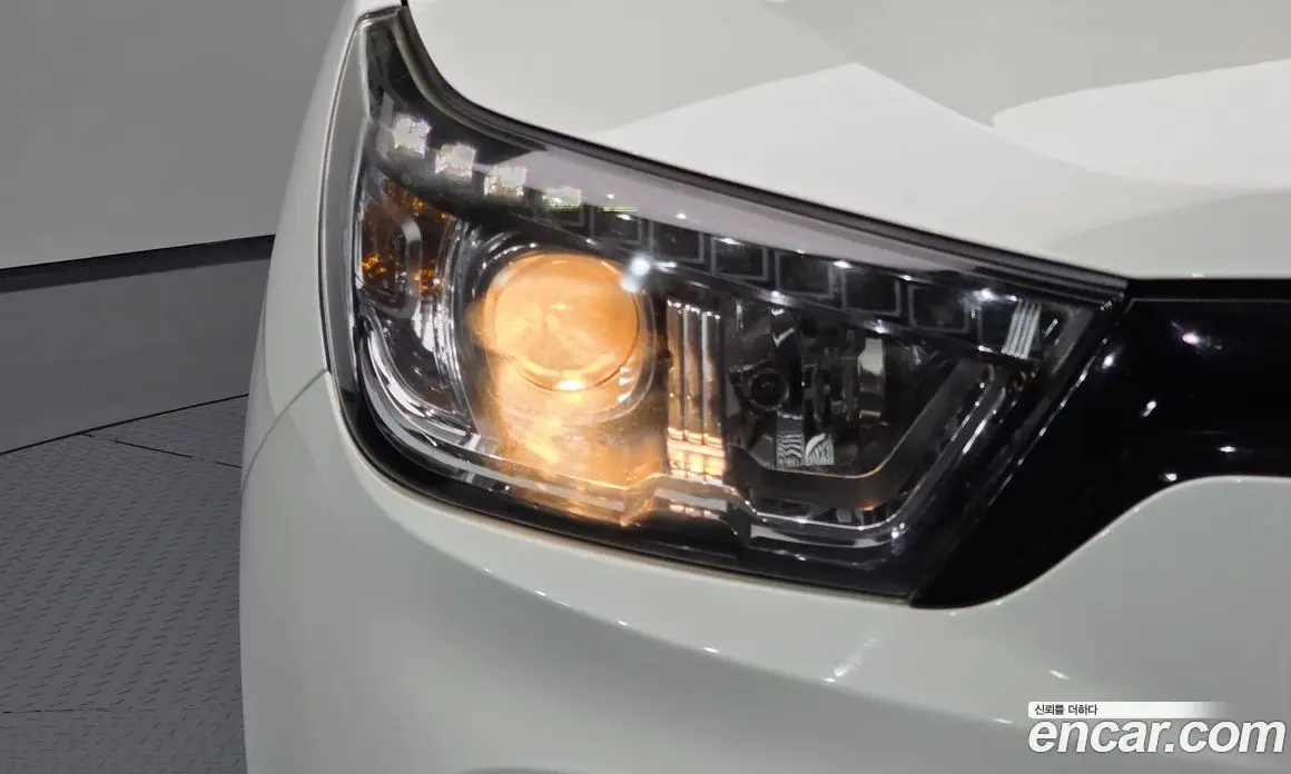 SsangYong TIBOLI 2015 1.6 автомат (гидро), фото 8