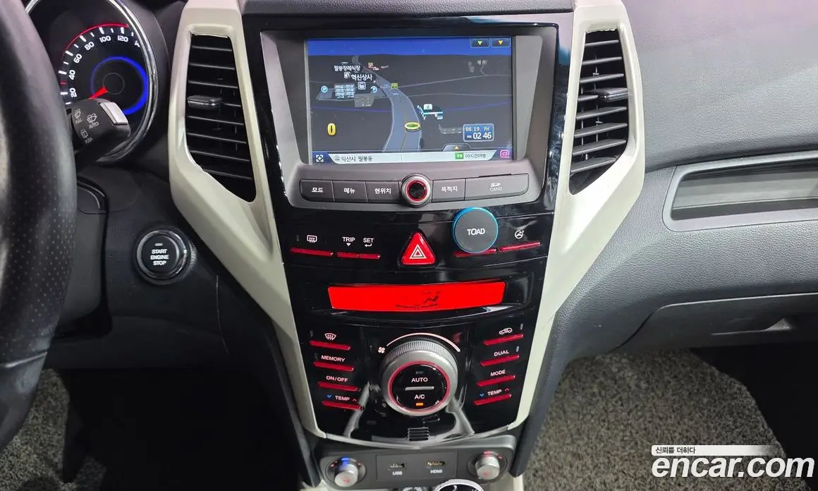 SsangYong TIBOLI 2015 1.6 автомат (гидро), фото 15