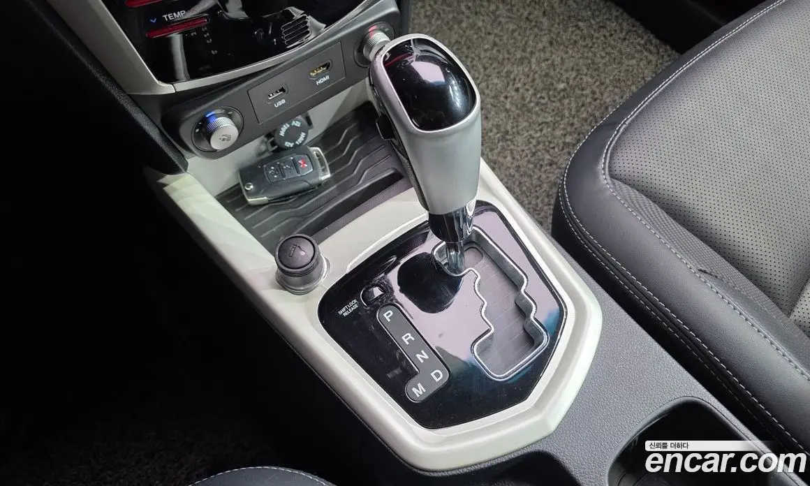 SsangYong TIBOLI 2015 1.6 автомат (гидро), фото 9