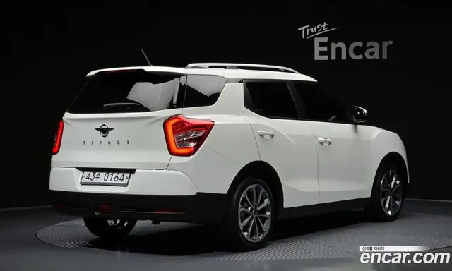 SsangYong TIBOLI 2016 1.6 автомат (гидро), миниатюра 2
