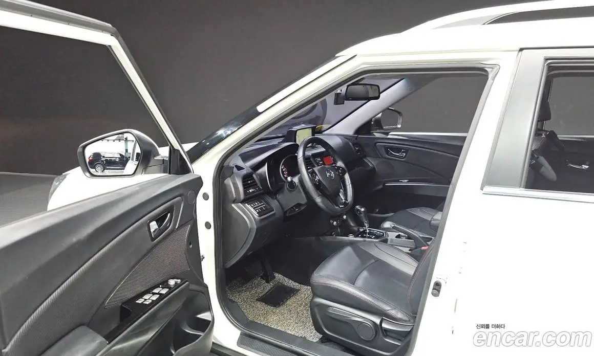 SsangYong TIBOLI 2016 1.6 автомат (гидро), фото 13