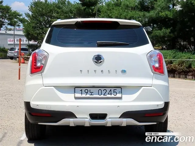 SsangYong TIBOLI 2016 1.6 автомат (гидро), миниатюра 4