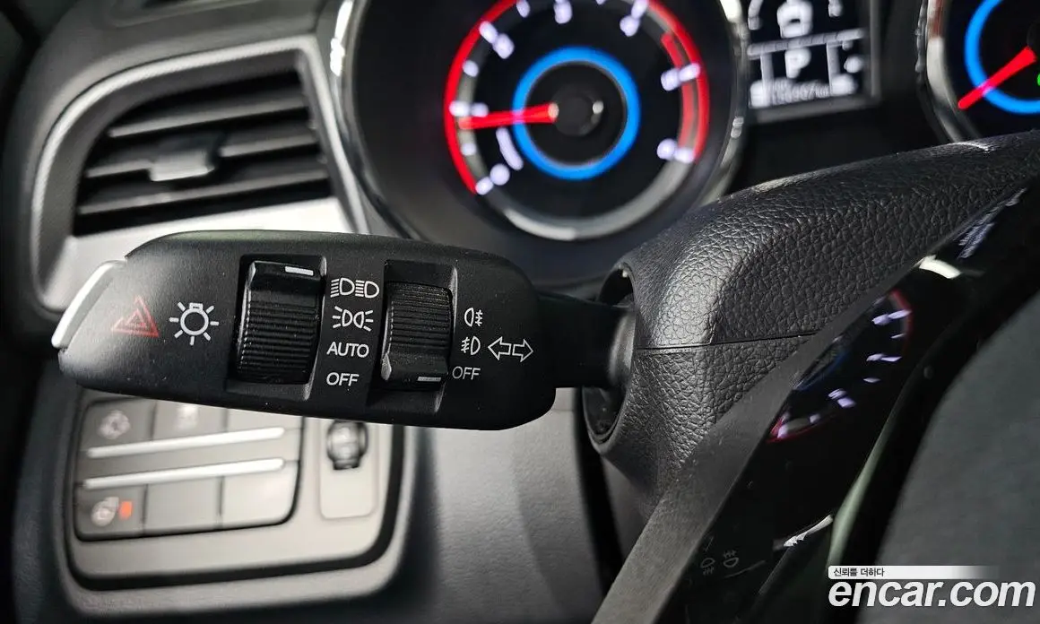 SsangYong TIBOLI 2017 1.6 автомат (гидро), фото 15