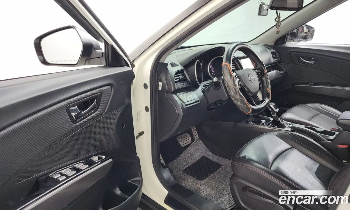 SsangYong TIBOLI 2019 1.6 автомат (гидро), фото 10