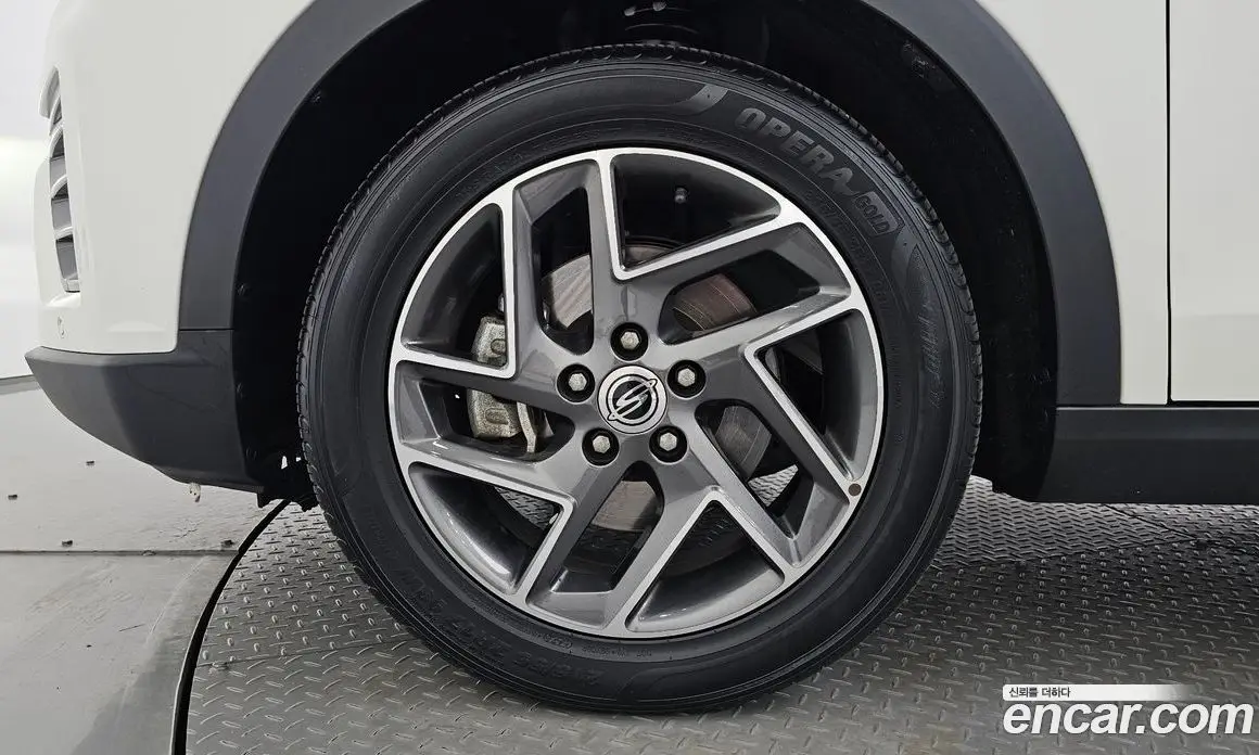 SsangYong TIBOLI 2022 1.5 автомат (гидро), фото 4