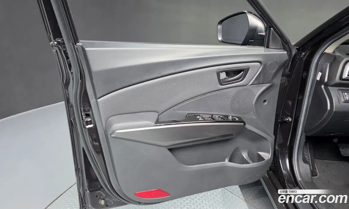 SsangYong TIBOLI 2024 1.6 автомат (гидро), фото 14