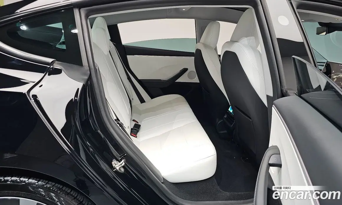 Tesla Model 3 2024 0.2 автомат (гидро), фото 16 Tesla Model 3 2024 0.2 автомат (гидро), фото 16
