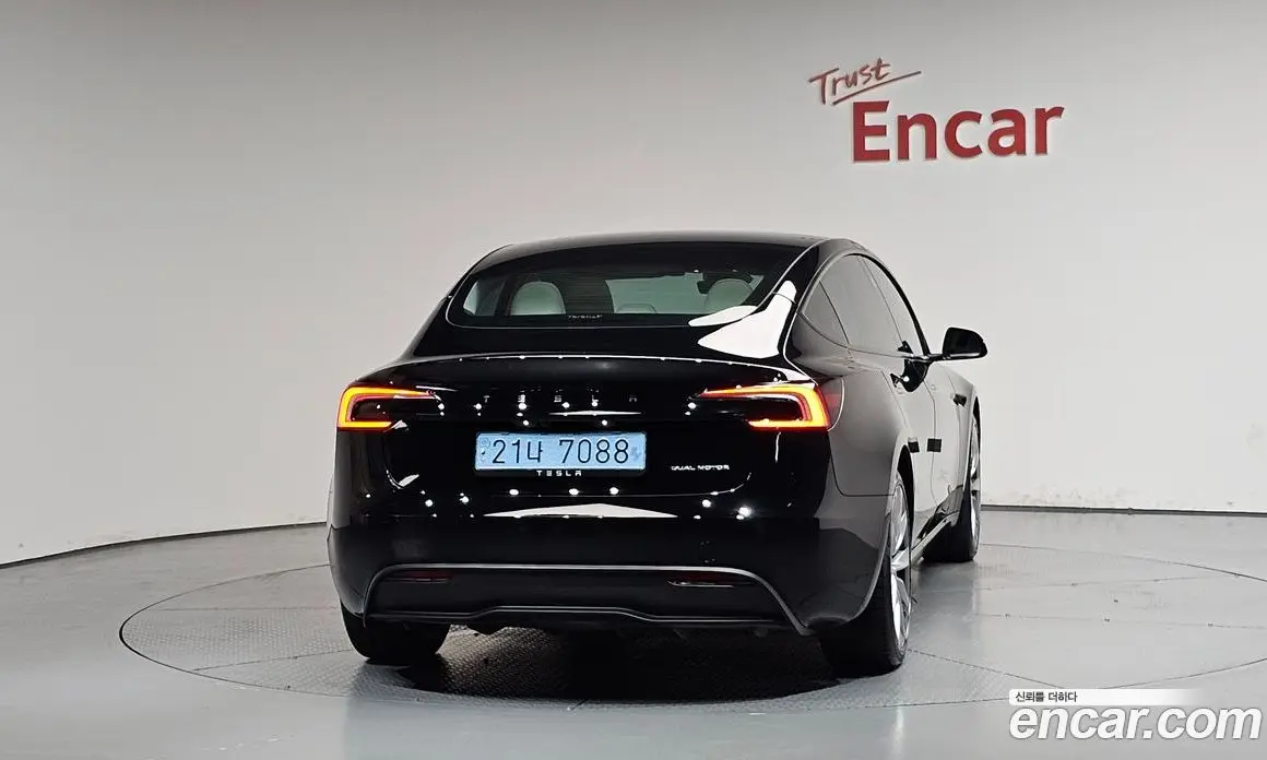 Tesla Model 3 2024 0.2 автомат (гидро), фото 3 Tesla Model 3 2024 0.2 автомат (гидро), фото 3
