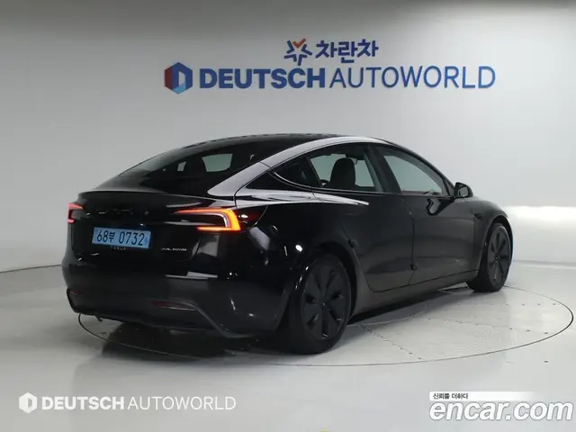 Tesla Model 3 2024 автомат (гидро), миниатюра 2