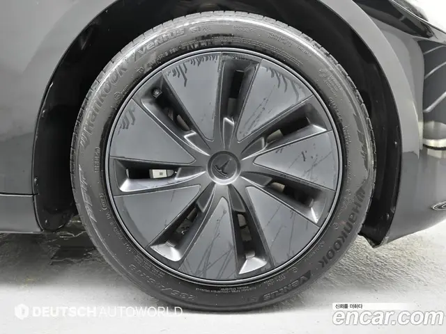 Tesla Model 3 2024 автомат (гидро), миниатюра 5