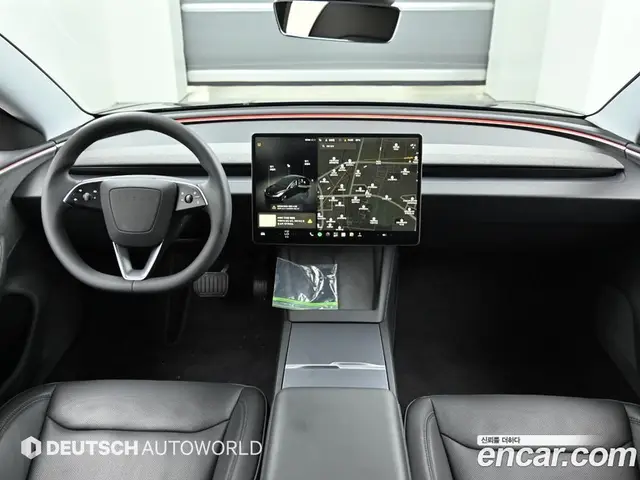 Tesla Model 3 2024 автомат (гидро), миниатюра 7
