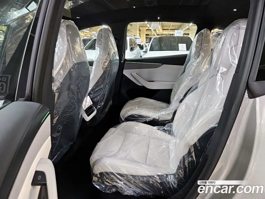 Tesla Model Y 2026 0.2 автомат (гидро), фото 11 Tesla Model Y 2026 0.2 автомат (гидро), фото 11
